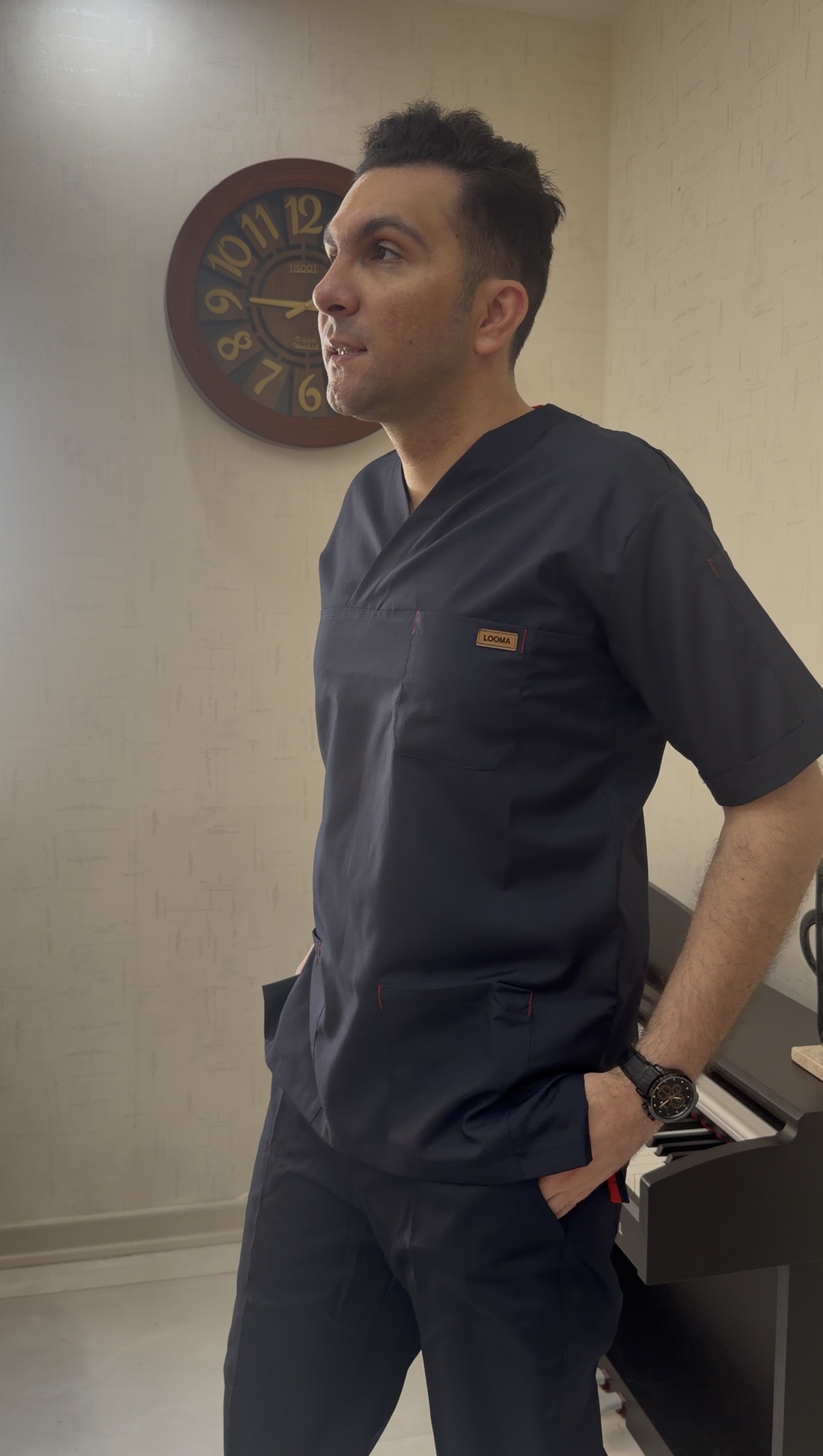 اسکراب مردانه سرمه ای لوما